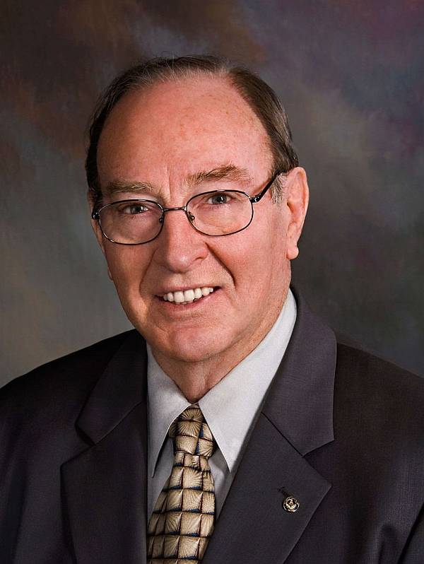 Edgar Mitchell Photo